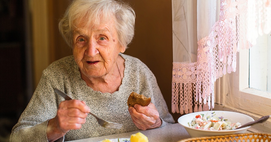 This Hospital Prepares Dementia Patients' Pureed Food In A Very